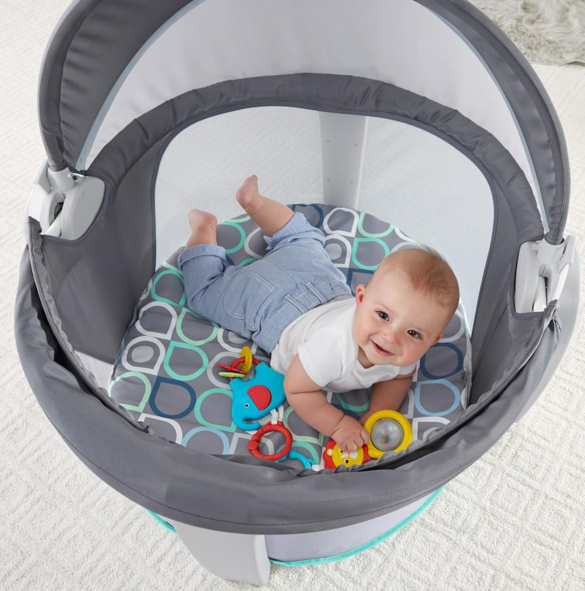 Fisher-Price On-The-Go Baby Dome Portable Play Space & Bassinet, Grey Bubbles